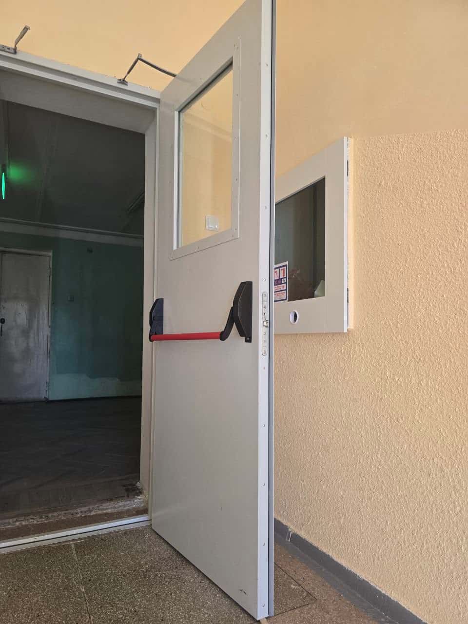 Протипожежні двері