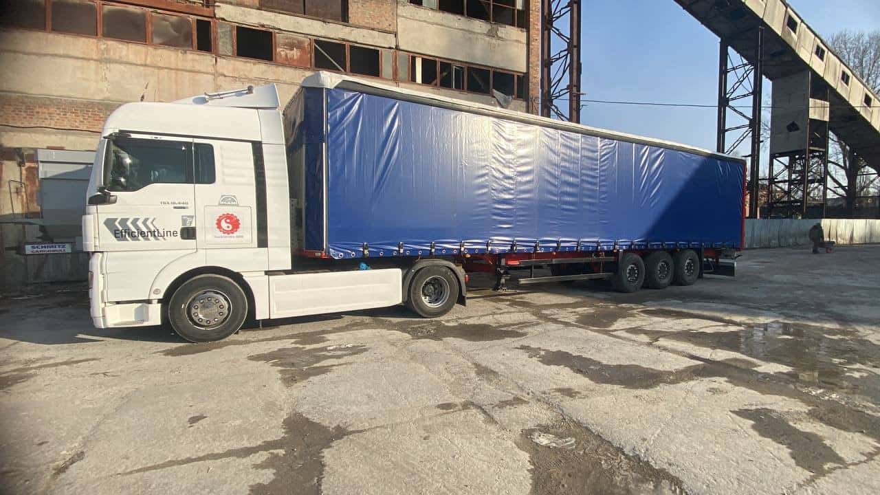 Вантажні фури для перевезень